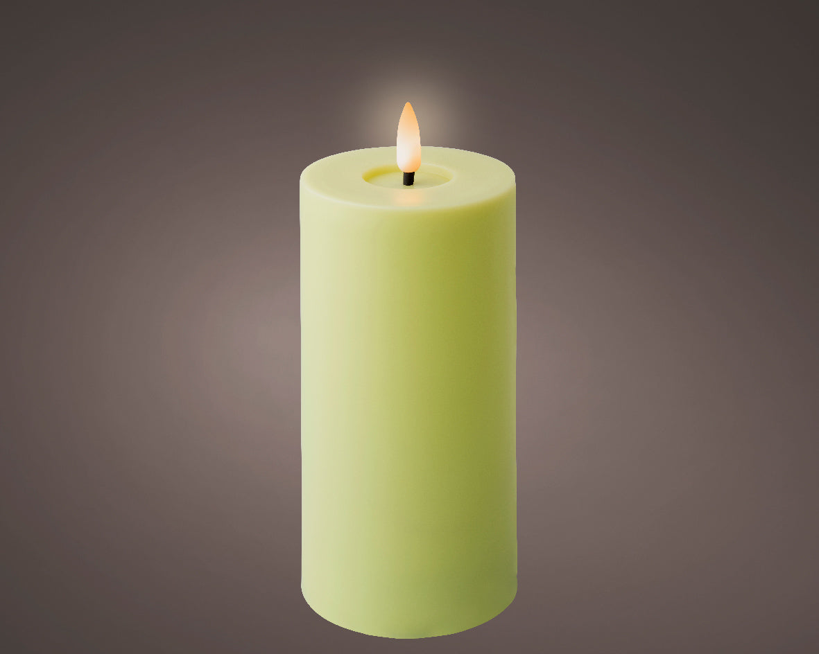 Candela LED Verde H.17 Kaemingk - Eleganza e Sicurezza con Luce Calda e Rilassante Candela LED Verde H.17 Kaemingk - Eleganza e Sicurezza con Luce Calda e Rilassante